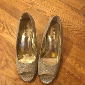 Kelly and Katie Shoes Wedges Size 5.5